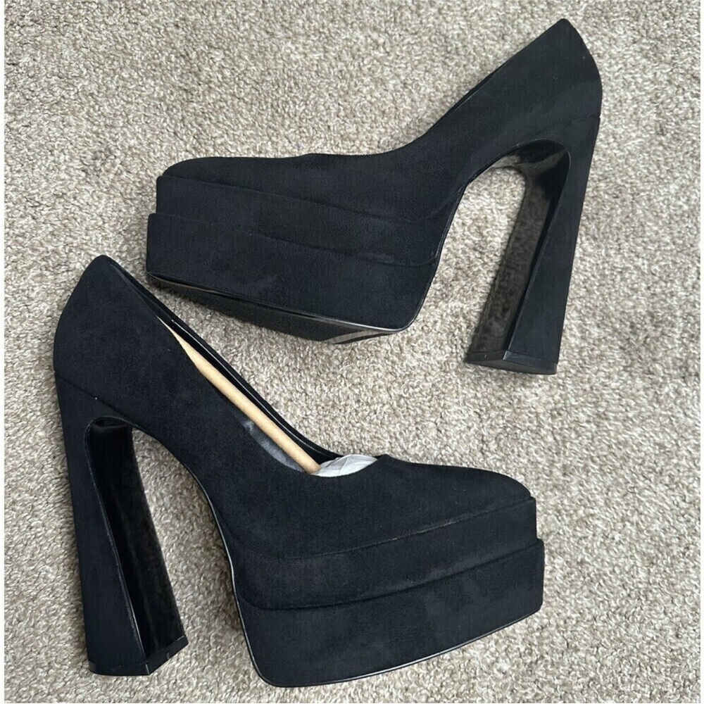 Elegant Black Platform Heels-Brand New